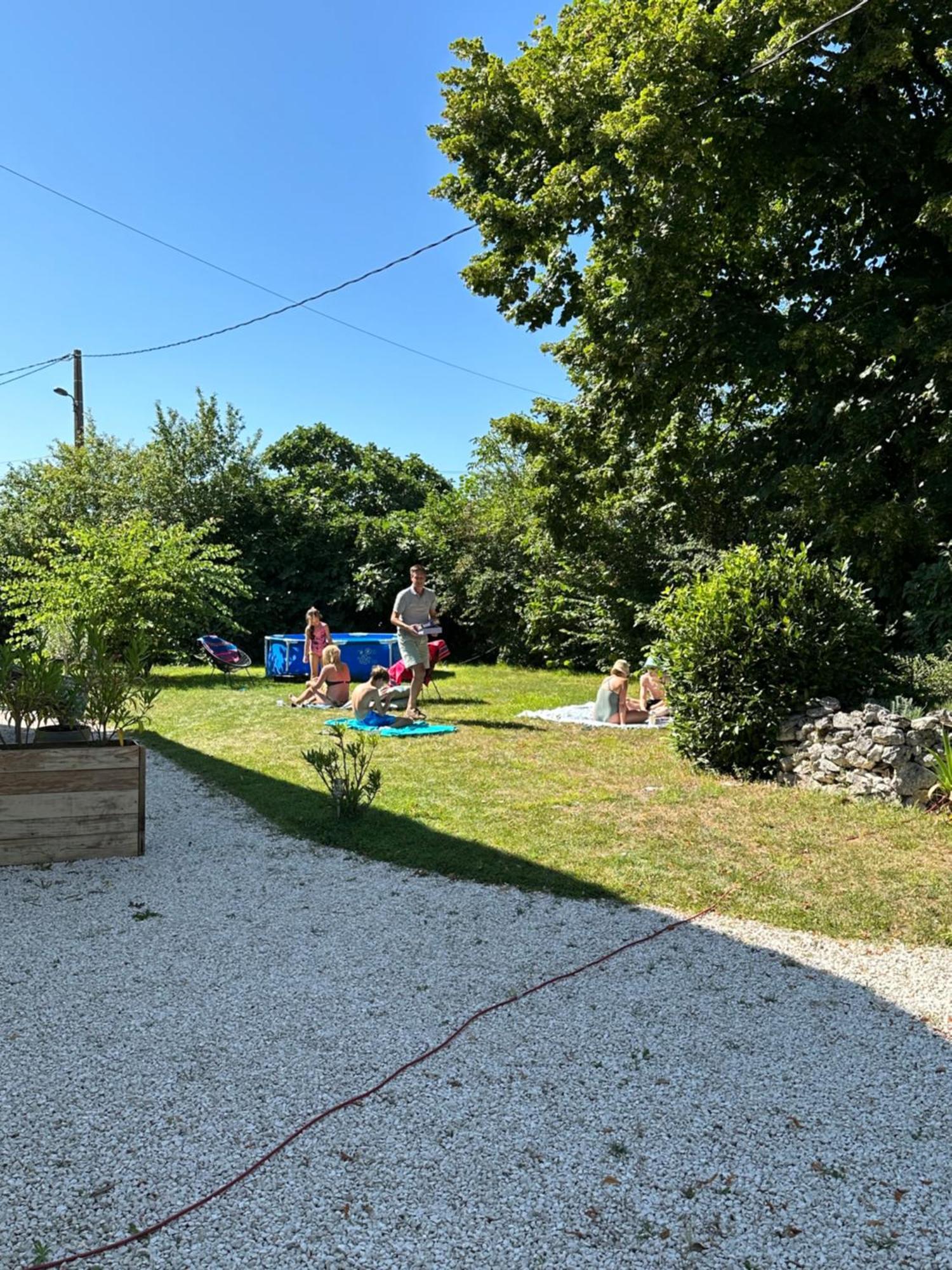 Saint-Matré Bed & Breakfast Elisabeth מראה חיצוני תמונה